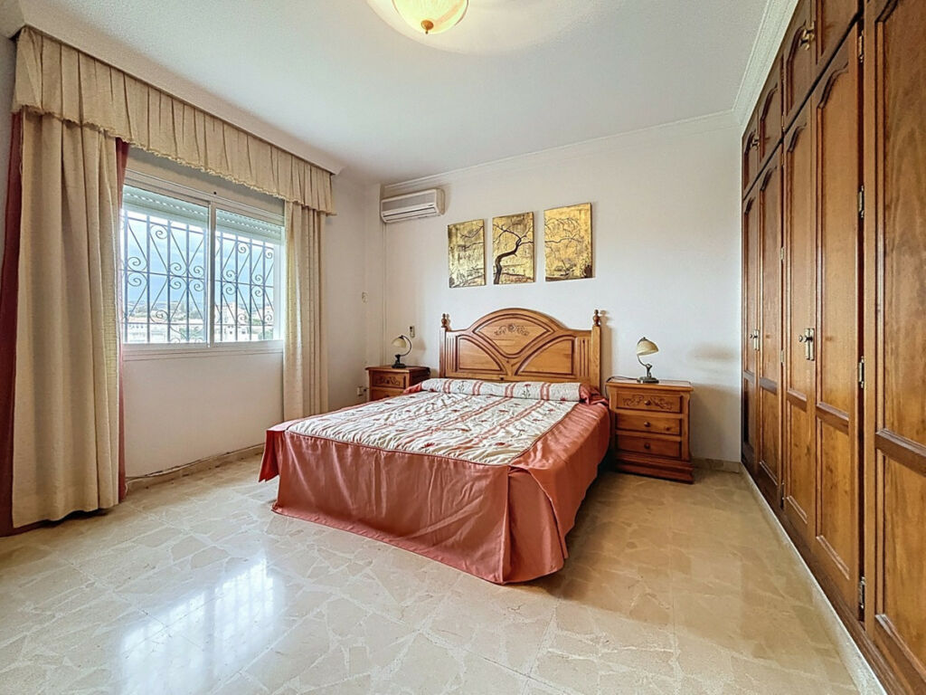 Detached Villa Chilches Málaga - image 18
