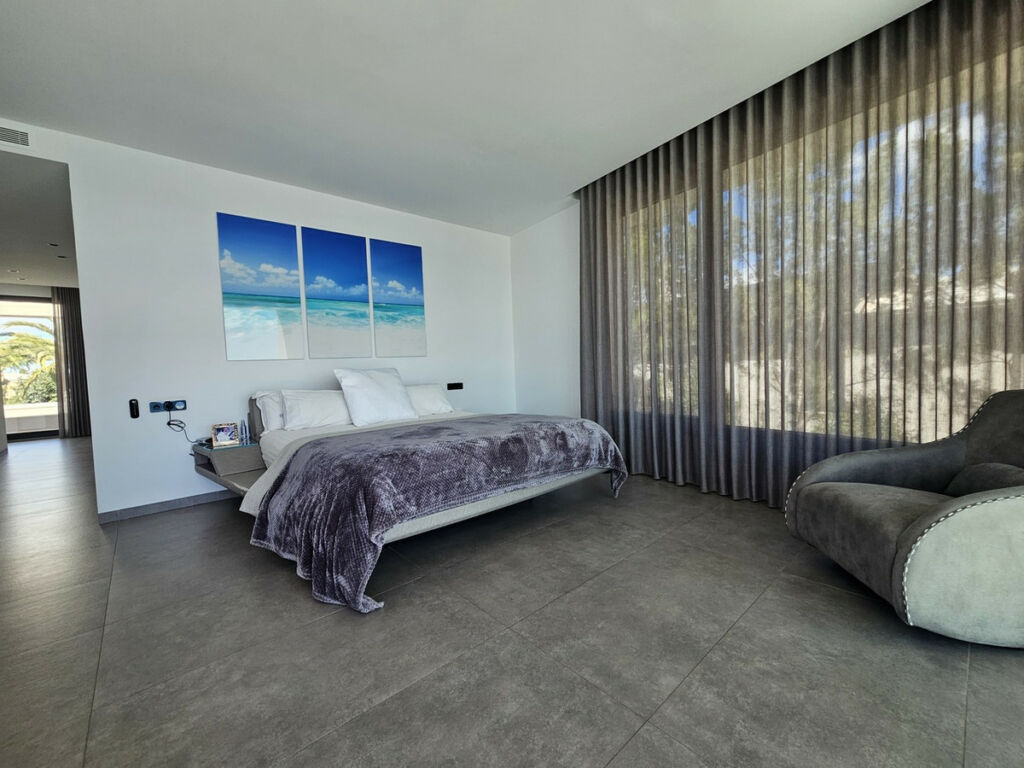 Detached Villa Cabo Roig Alicante - image 21