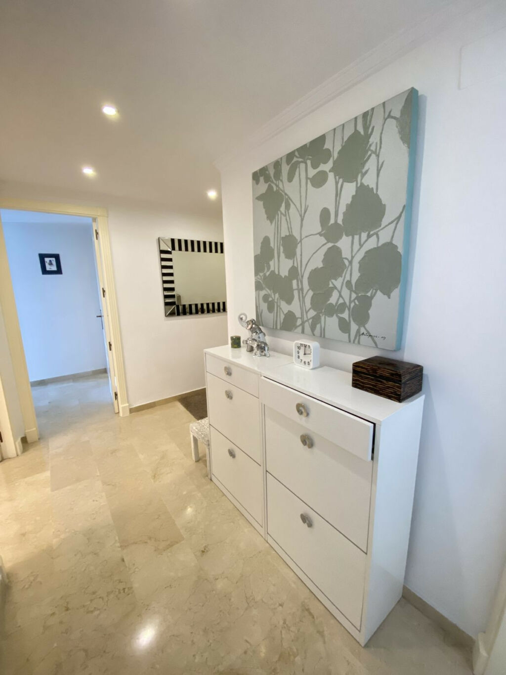 Middle Floor Apartment Puerto Banús Málaga - image 19