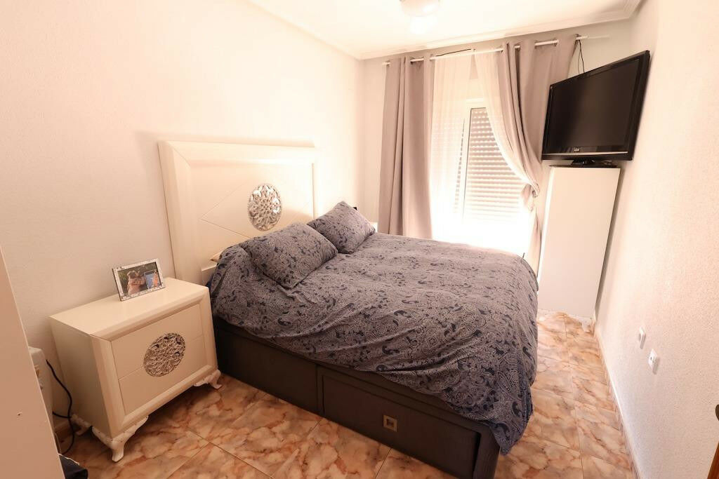 Detached Villa La Zenia Alicante - image 19