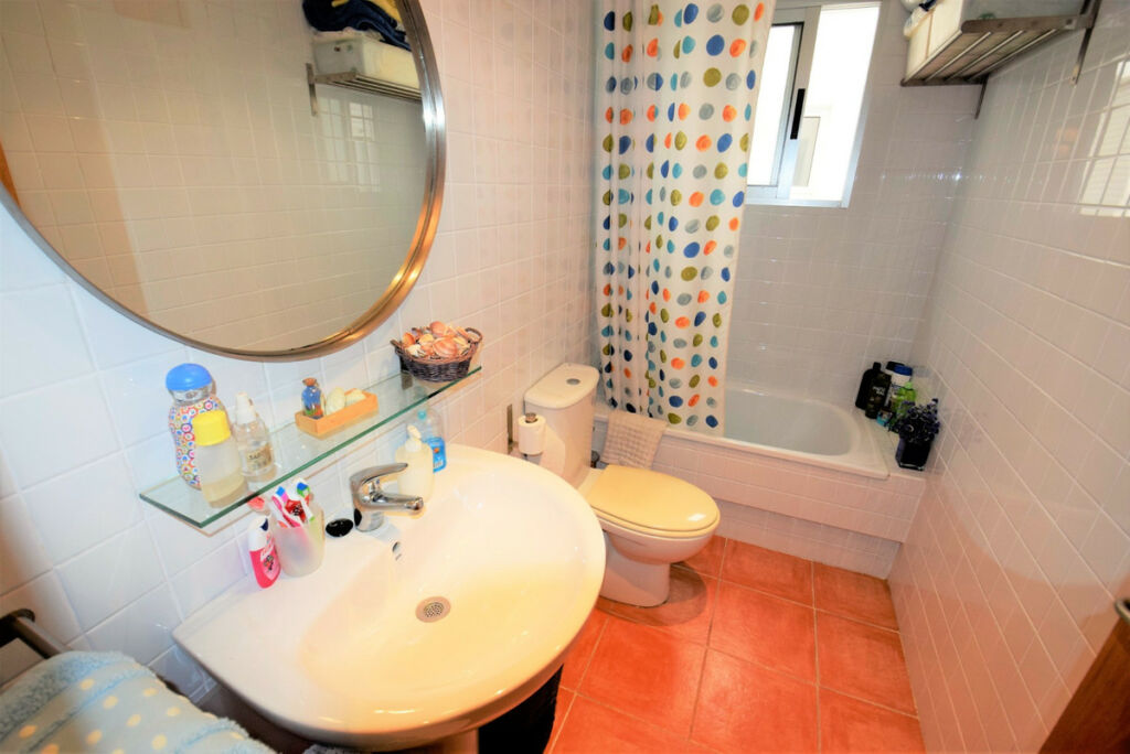 Middle Floor Apartment Guardamar del Segura Alicante - image 19