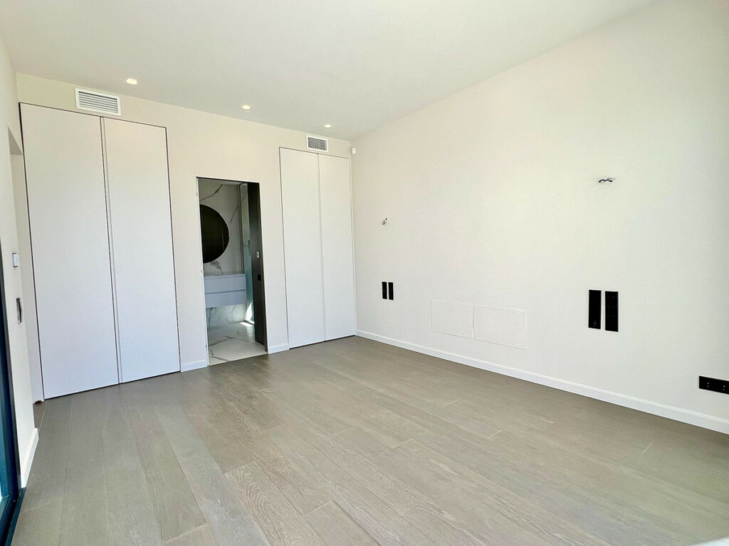 Detached Villa Marbella Málaga - image 19