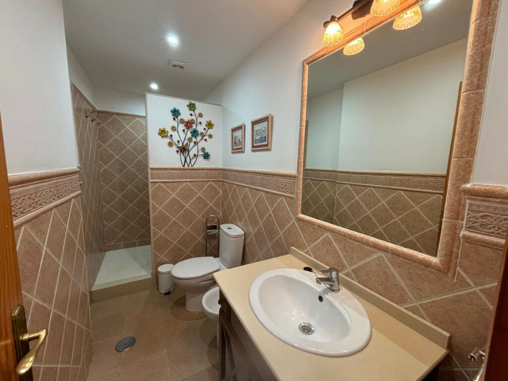 Townhouse San Pedro de Alcántara Málaga - image 19