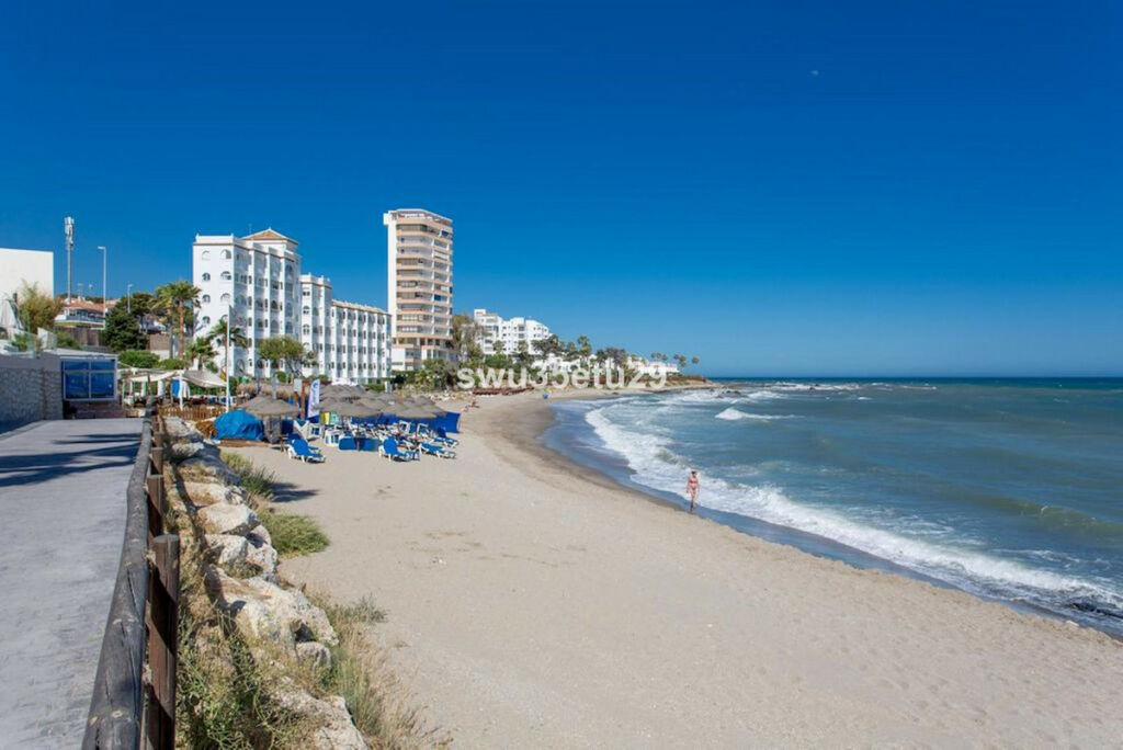 Ground Floor Apartment Riviera del Sol Málaga - image 19