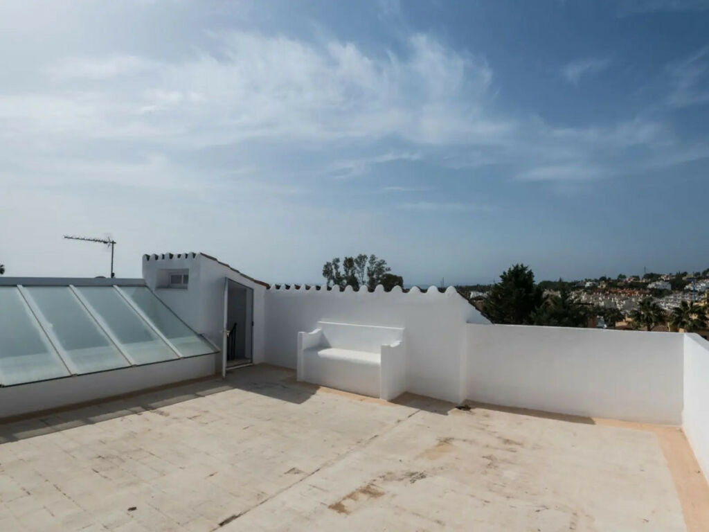 Townhouse Atalaya Málaga - image 19