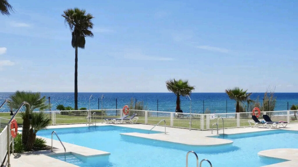 Townhouse Casares Málaga - image 19