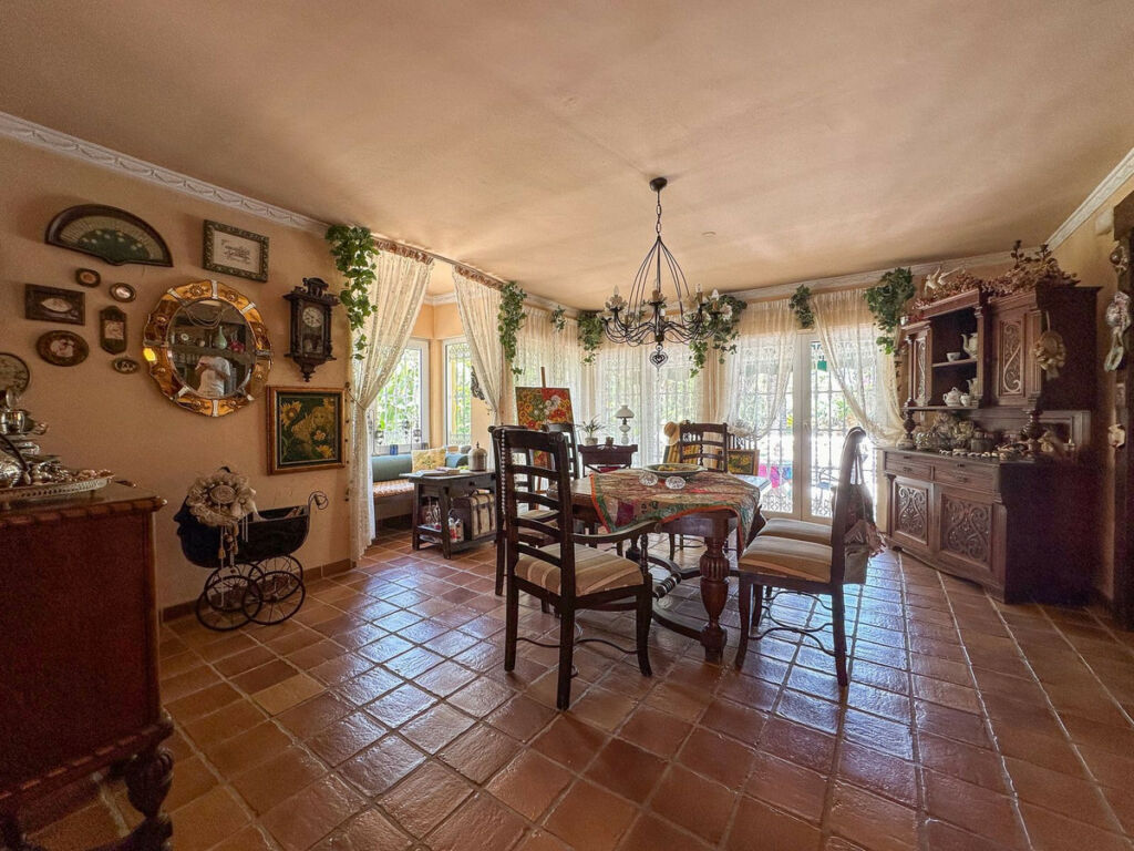 Detached Villa Cerros del Aguila Málaga - image 19