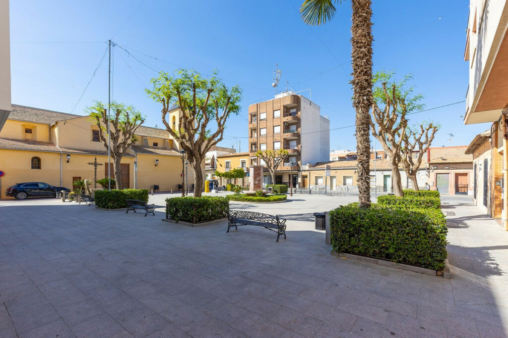 Middle Floor Apartment Daya Nueva Alicante - image 17