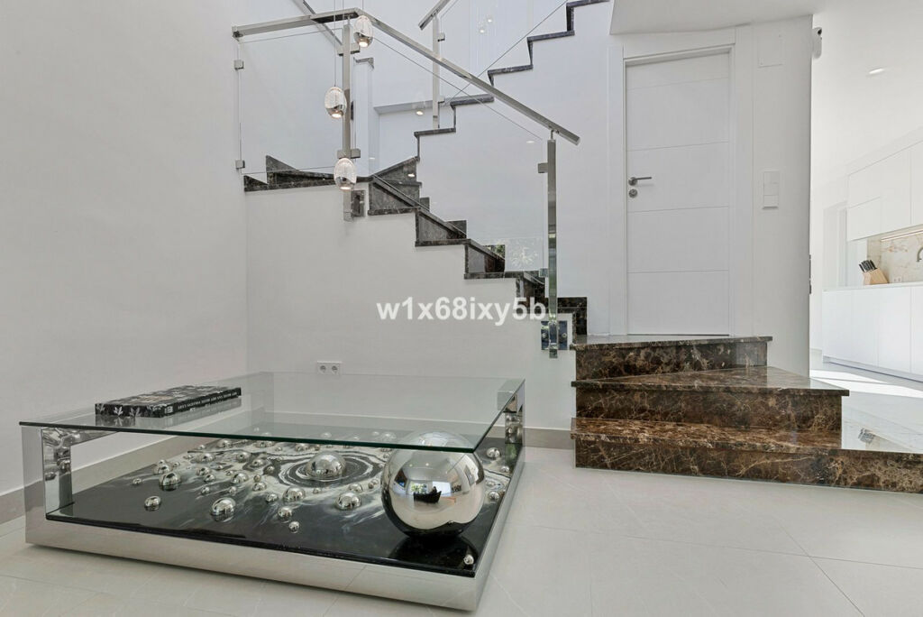 Detached Villa San Pedro de Alcántara Málaga - image 19