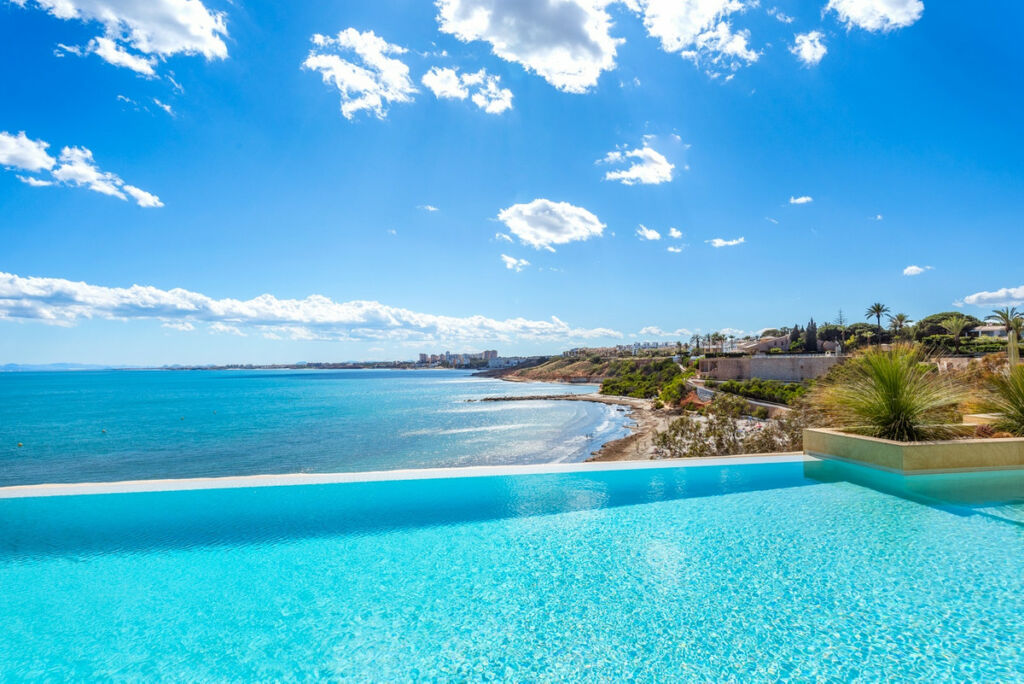 Detached Villa Cabo Roig Alicante - image 20