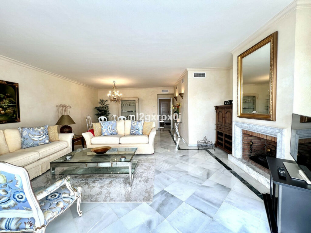 Middle Floor Apartment Bahía de Marbella Málaga - image 19