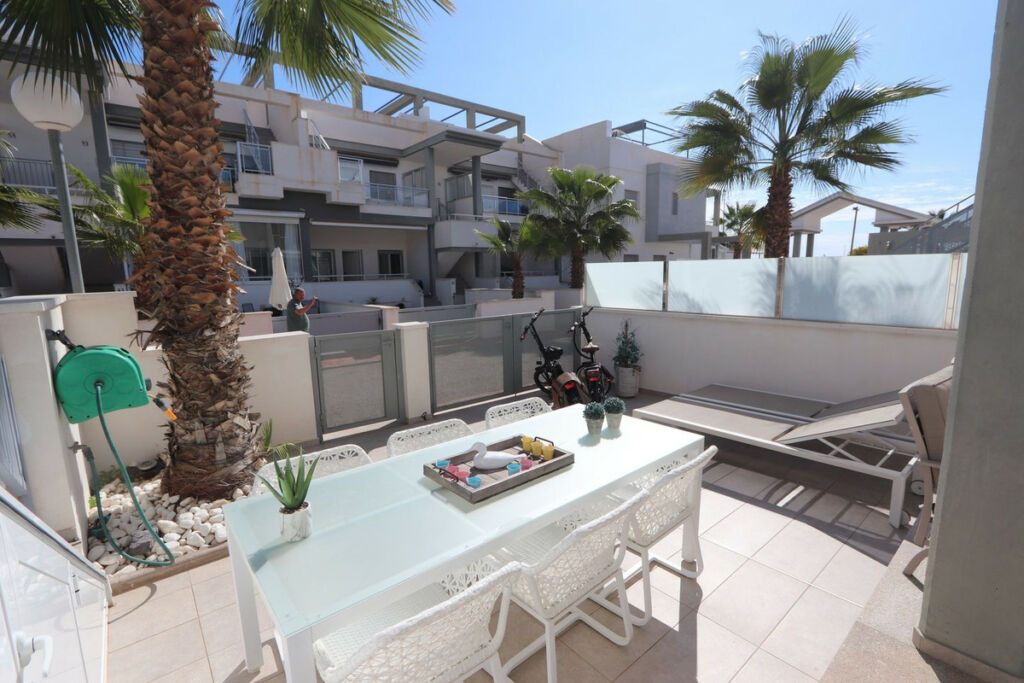 Ground Floor Apartment La Florida Alicante - image 19