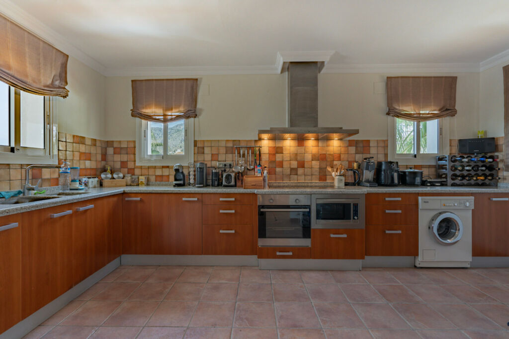 Detached Villa Altea Alicante - image 19