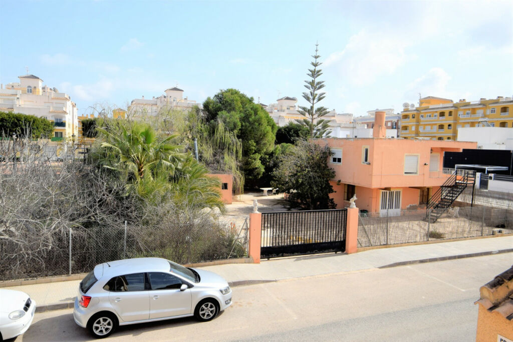 Detached Villa Formentera del Segura Alicante - image 19