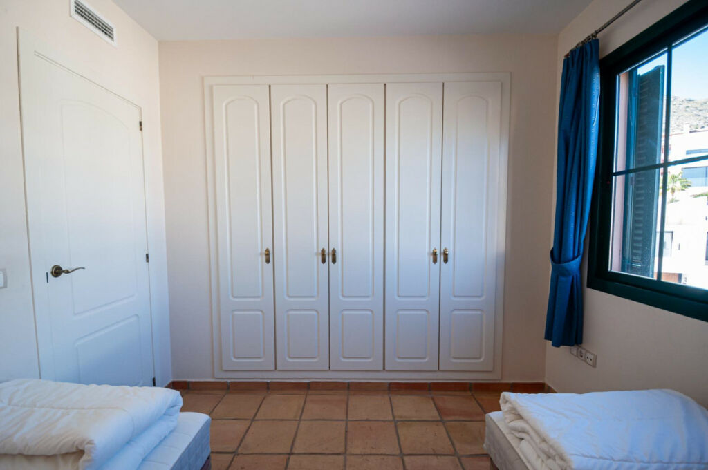 Townhouse Finestrat Alicante - image 18