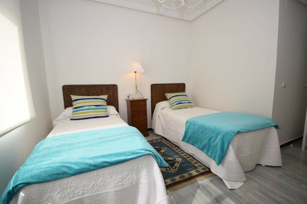 Middle Floor Apartment Puerto Banús Málaga - image 19