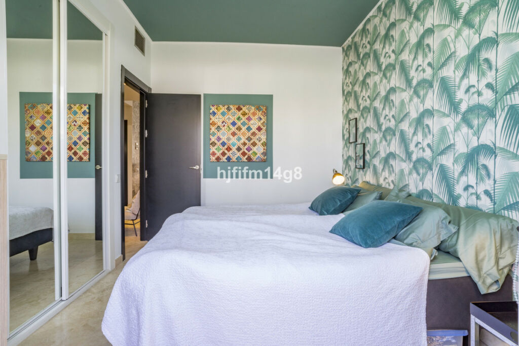 Middle Floor Apartment Puerto Banús Málaga - image 19