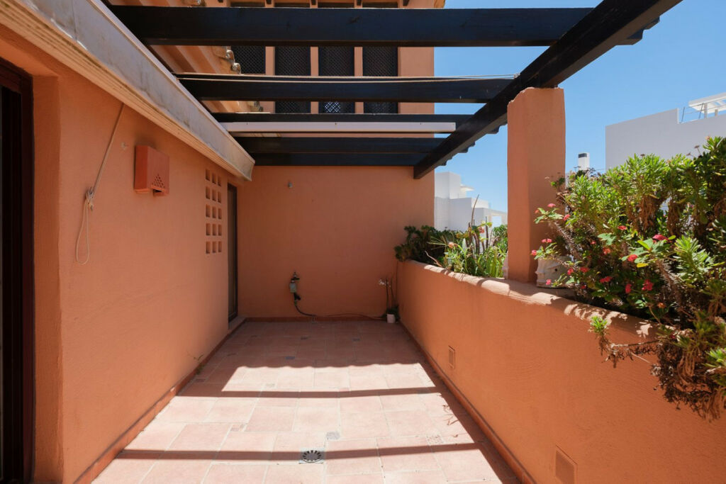 Top Floor Apartment La Mairena Málaga - image 19