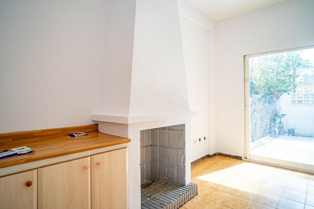 Townhouse Benidorm Alicante - image 2