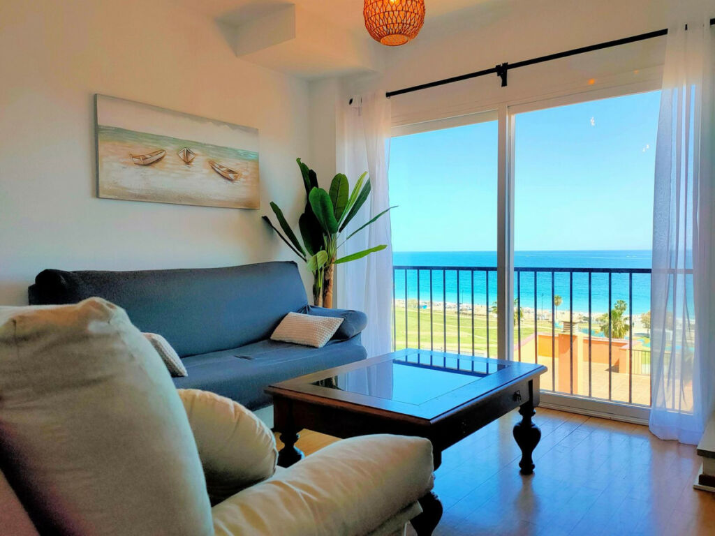 Penthouse Fuengirola Málaga - image 2