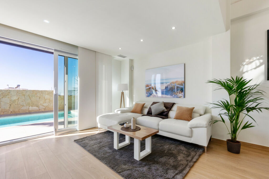 Detached Villa Rojales Alicante - image 2