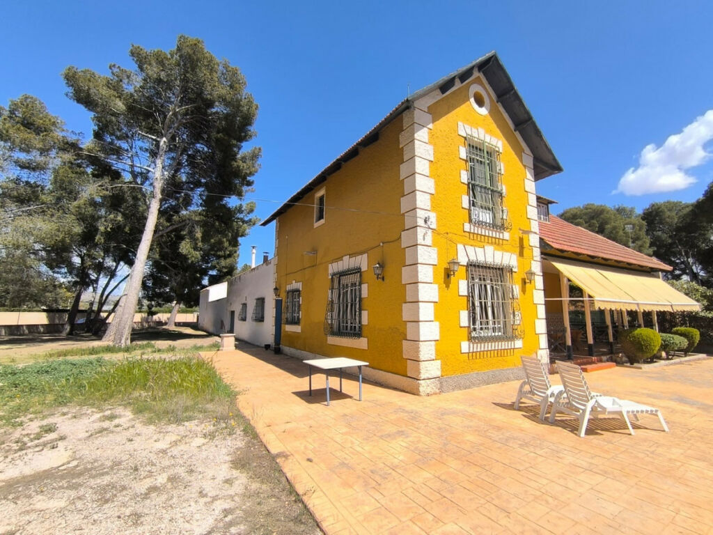 Detached Villa Yecla Murcia - image 2