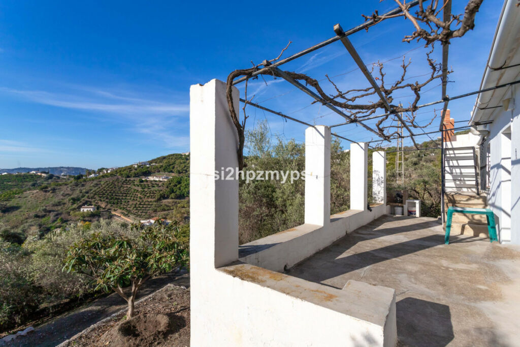 Detached Villa Frigiliana Málaga - image 2