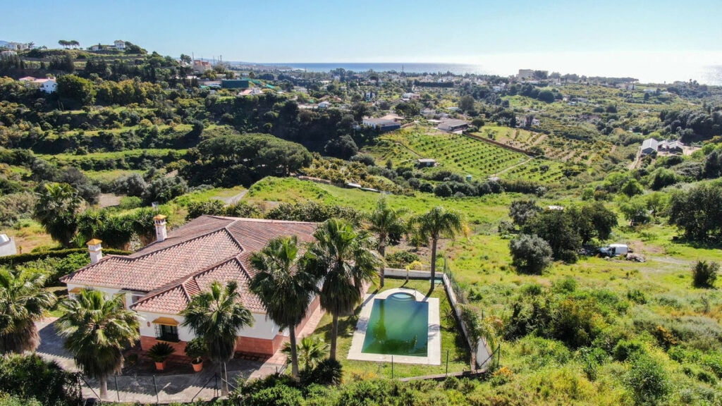 Finca - Cortijo Estepona Málaga - image 2