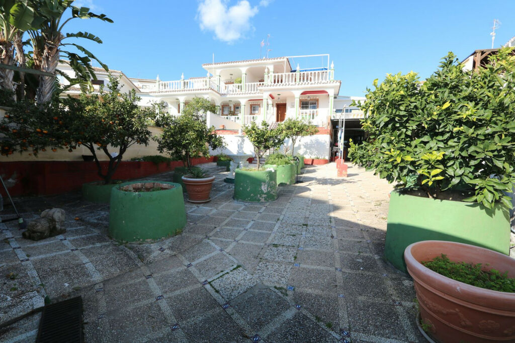 Semi-Detached House Marbella Málaga - image 2