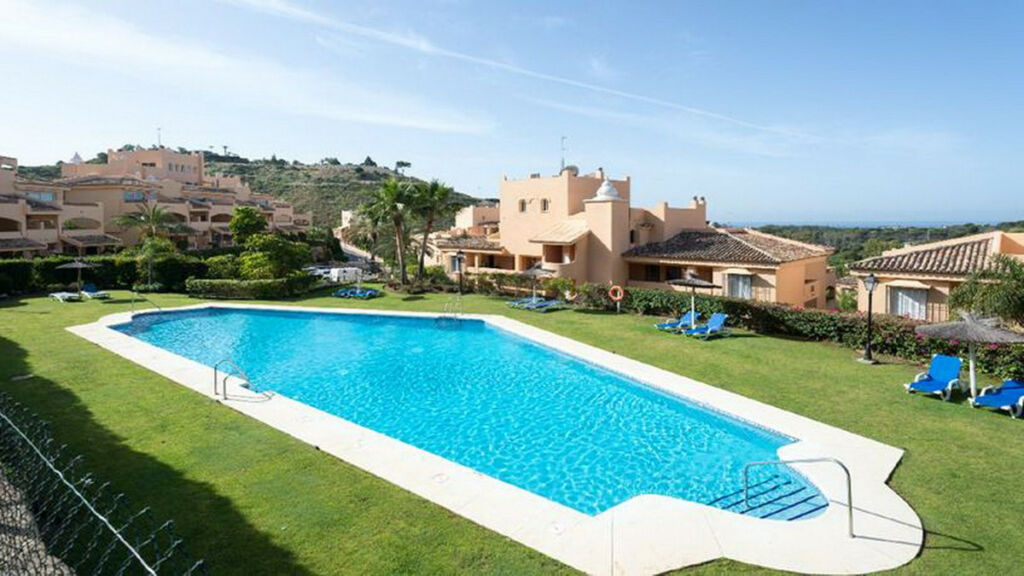 Ground Floor Apartment Marbella Málaga - image 2