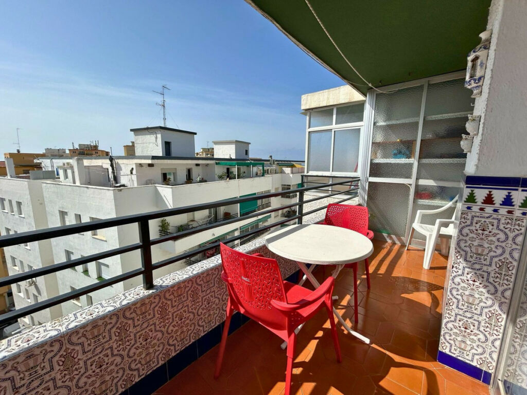 Top Floor Apartment Marbella Málaga - image 2