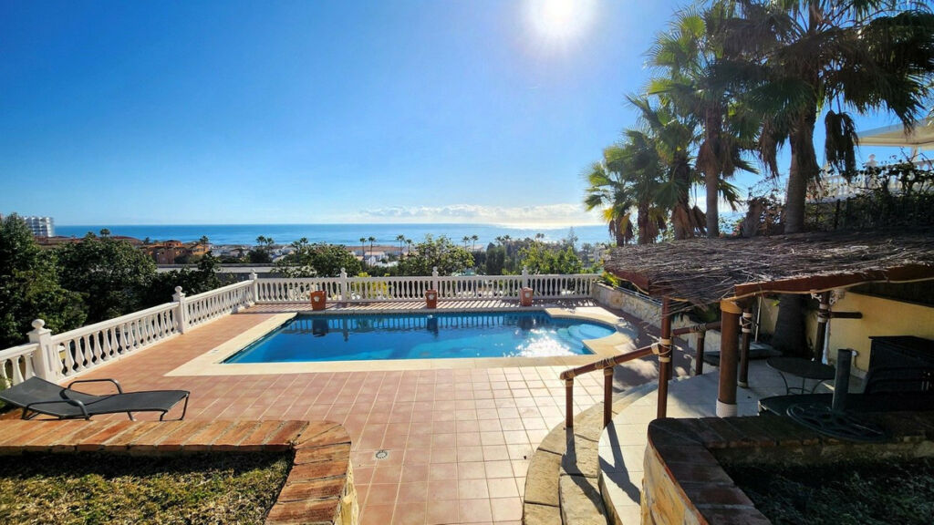 Detached Villa La Cala de Mijas Málaga - image 2