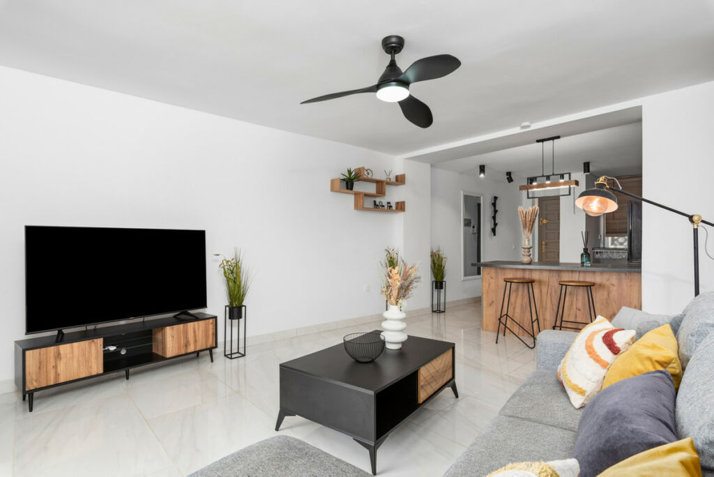 Middle Floor Apartment La Zenia Alicante - image 2