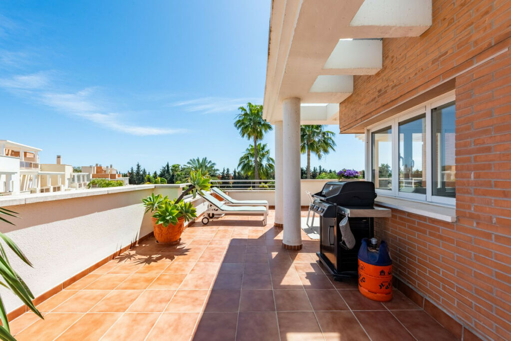 Penthouse Duplex Estepona Málaga - image 4