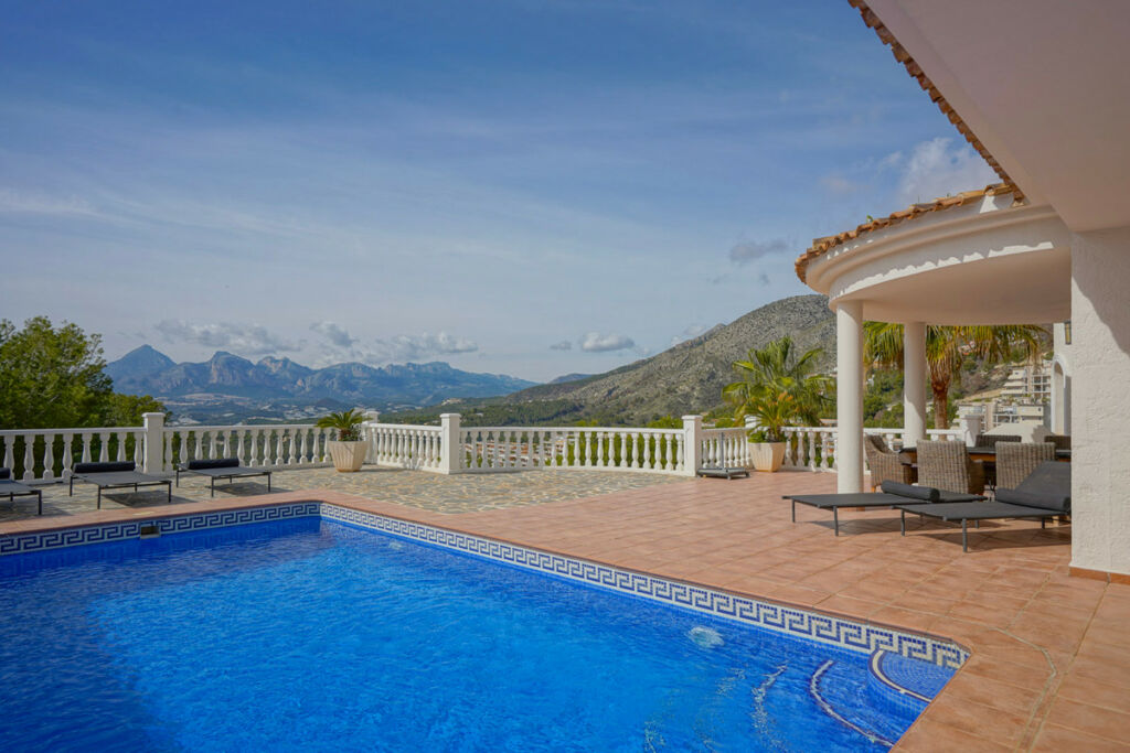 Detached Villa Altea Alicante - image 2