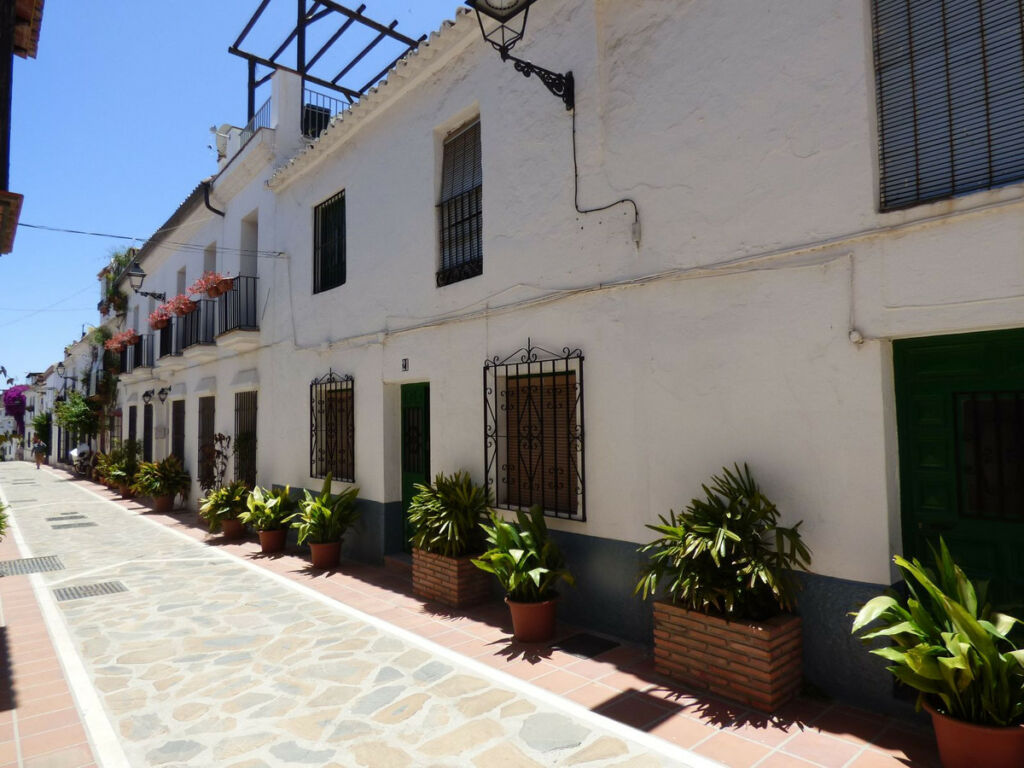 Residential Plot Marbella Málaga - image 2
