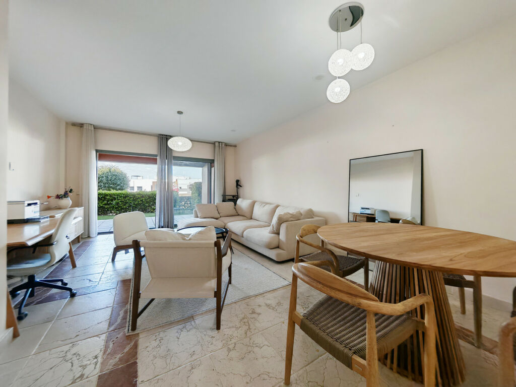 Ground Floor Apartment Estepona Málaga - image 2