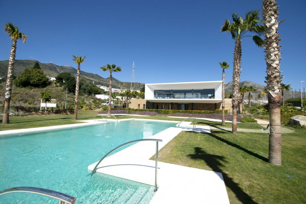 Semi-Detached House Benalmadena Costa Málaga - image 3
