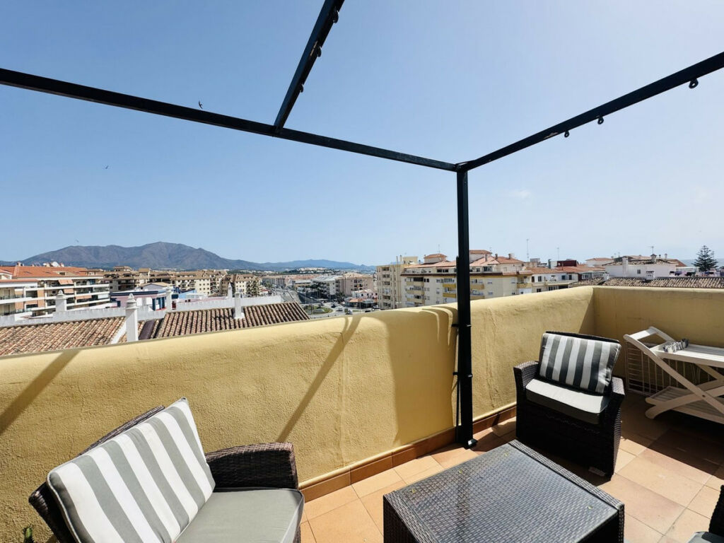 Penthouse San Luis de Sabinillas Málaga - image 2