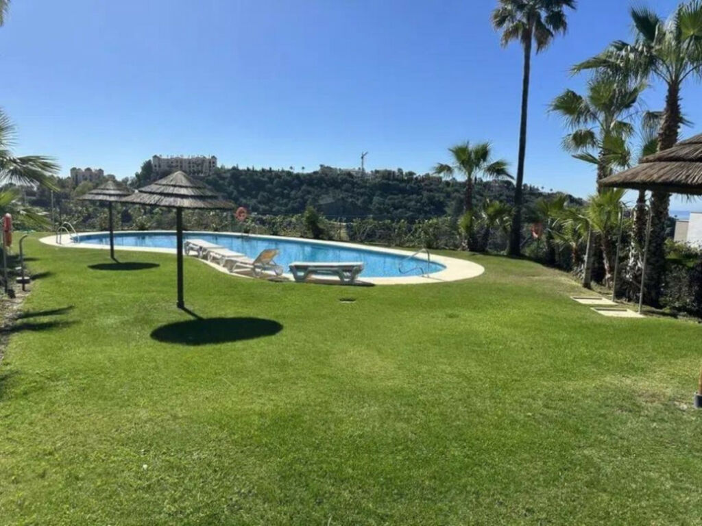 Ground Floor Apartment Marbella Málaga - image 2