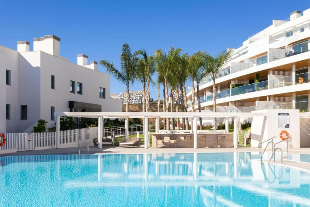 Ground Floor Apartment Calanova Golf Málaga - image 2