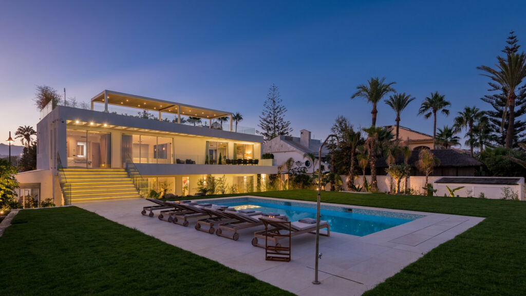 Detached Villa Mijas Costa Málaga - image 2