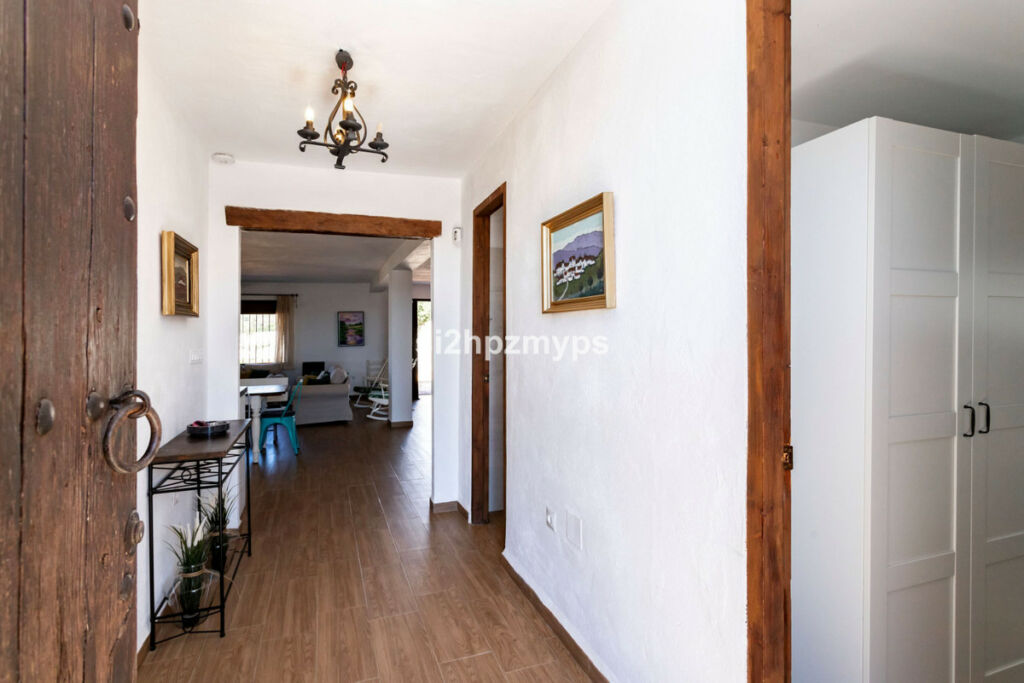 Detached Villa Almayate Málaga - image 20