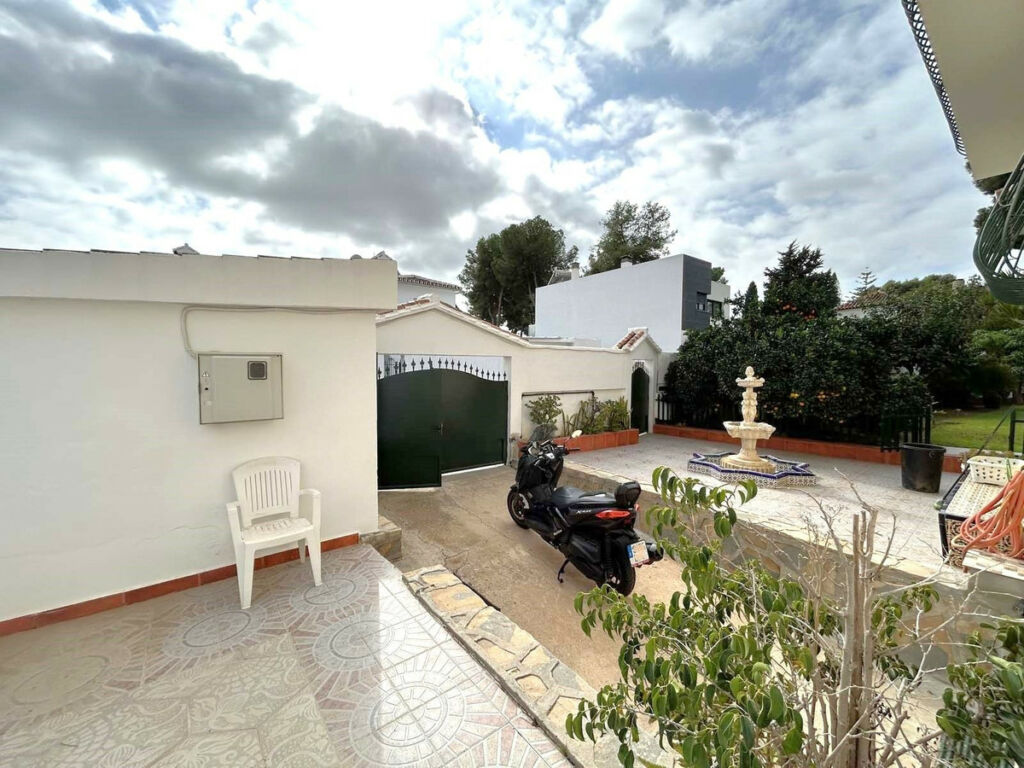Detached Villa Mijas Málaga - image 20
