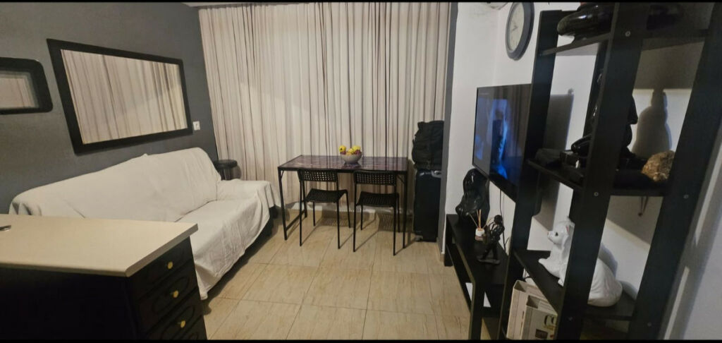 Middle Floor Apartment Fuengirola Málaga - image 4