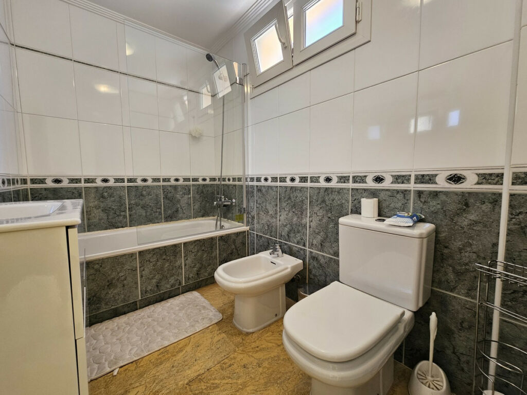 Detached Villa Cabo Roig Alicante - image 20