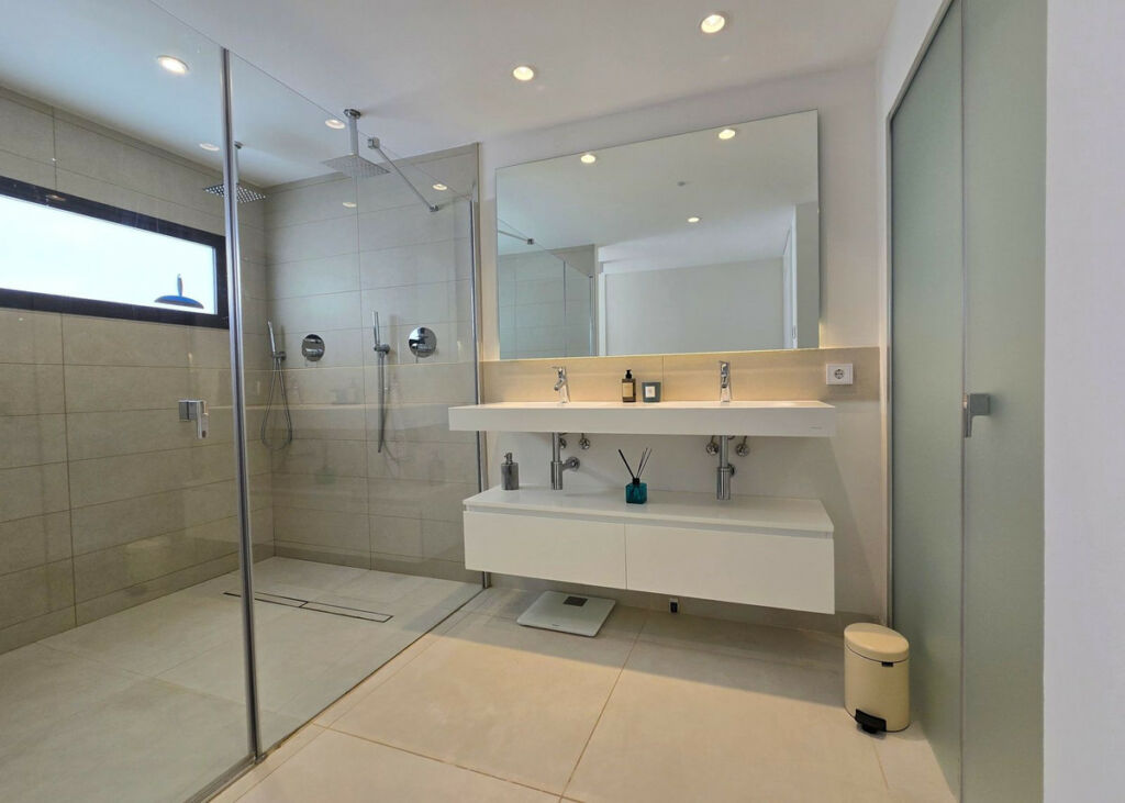 Ground Floor Apartment Fuengirola Málaga - image 10