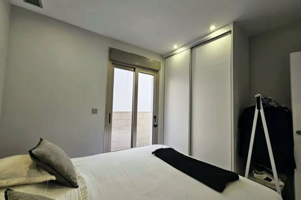 Detached Villa Villamartin Alicante - image 20