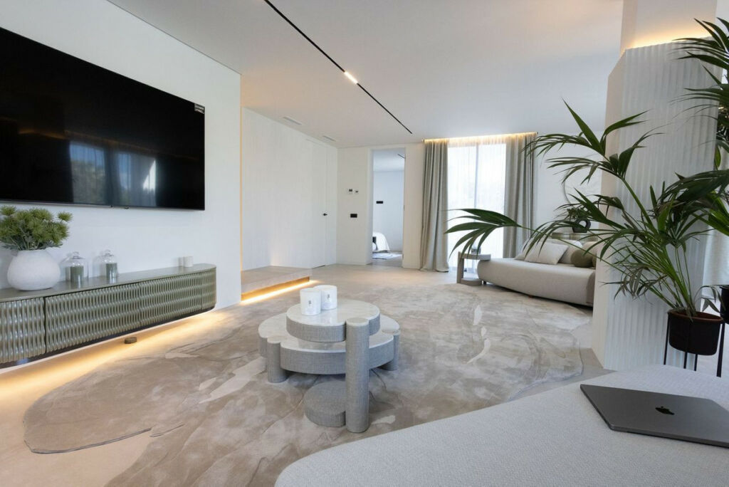 Detached Villa Marbella Málaga - image 20