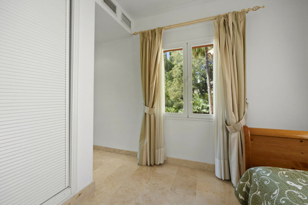 Middle Floor Apartment Marbella Málaga - image 23